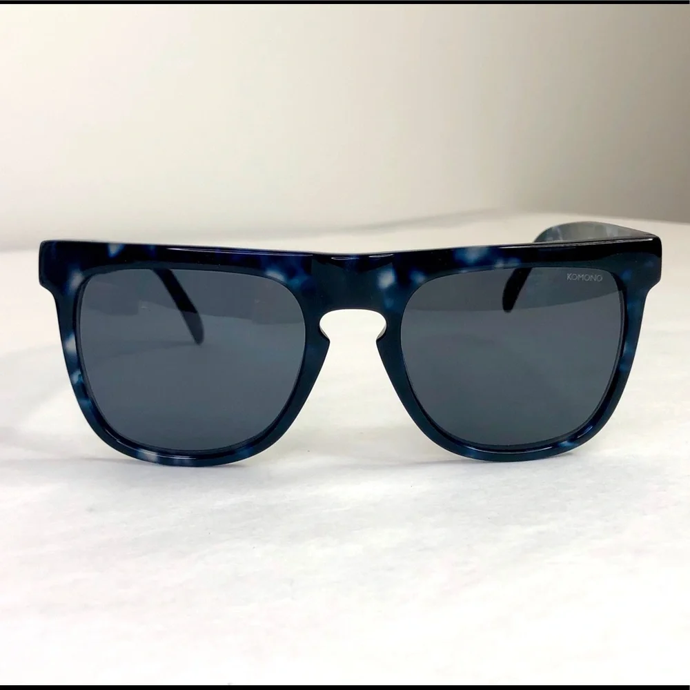 KOMONO Bennet Indigo Demi Sunglasses NWT blue tortoise